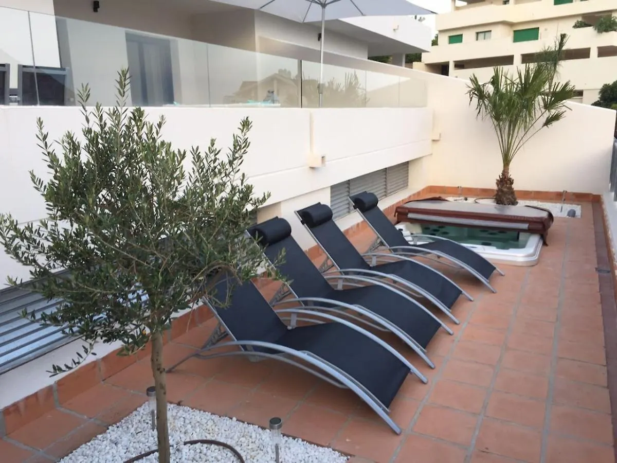 Modern Apartment With View To Gibraltar, Large Terrace And Jacuzzi Estepona